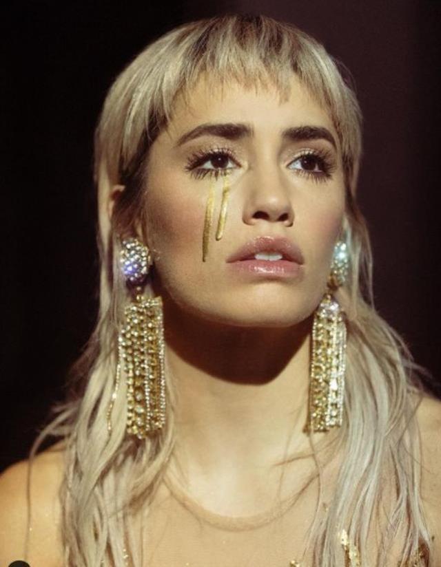 Güzel şarkıcı Messi'nin başını yaktı! Cinsel içerikli fotoğraflar ortaya çıktı, dünya gündemi karıştı