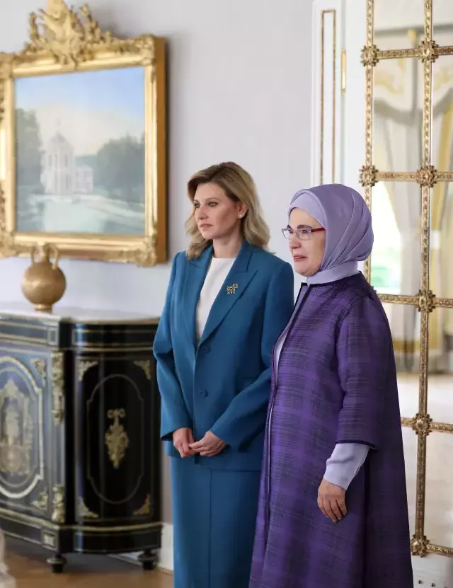 Emine Erdoğan, Ukrayna Devlet Başkanı'nın eşi Zelenska'yı İstanbul'da ağırladı