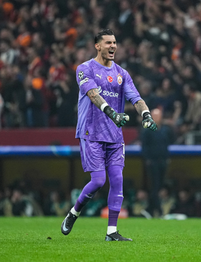 Galatasaray taraftarı yıldız futbolcu için binlerce tweet attı: Onun sayesinde kazandık