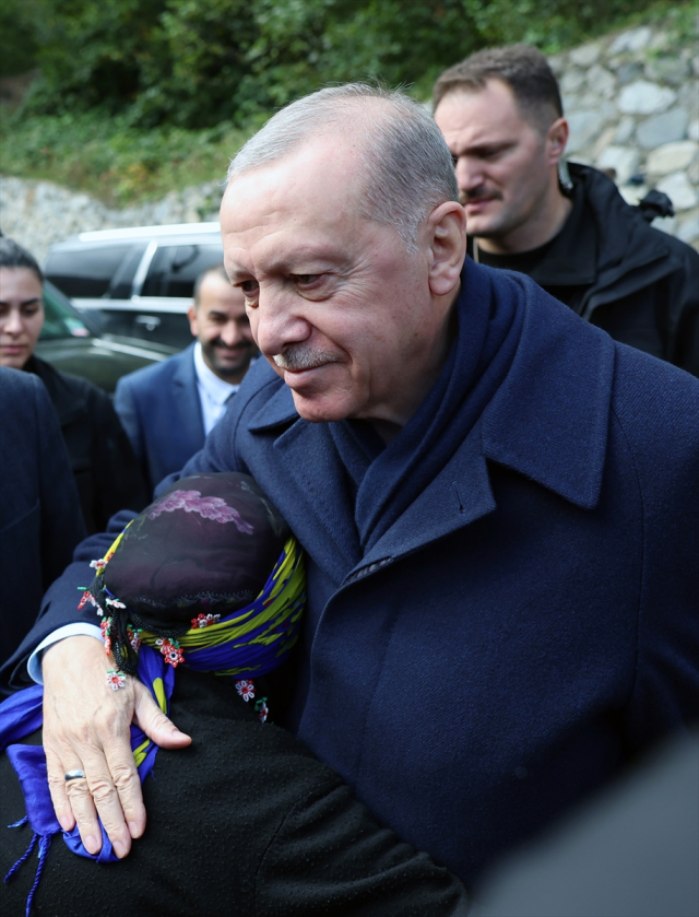 Erdoğan'dan hemşehrilerini coşturan sözler: Gazze'ye önce ben gideceğim sonra siz