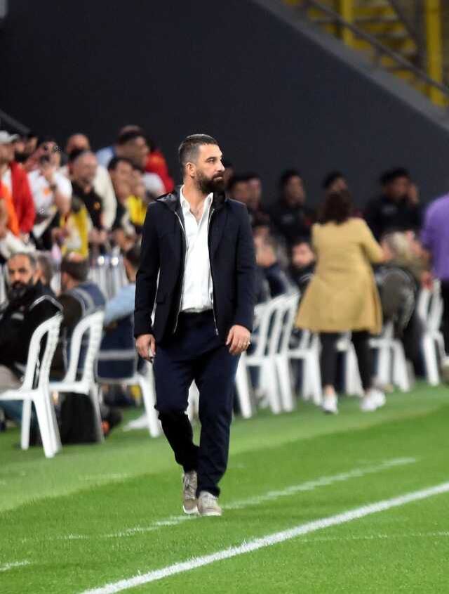 Teknik direktör Arda Turan ilk sınavını verdi! Skor hiç umduğu gibi olmadı