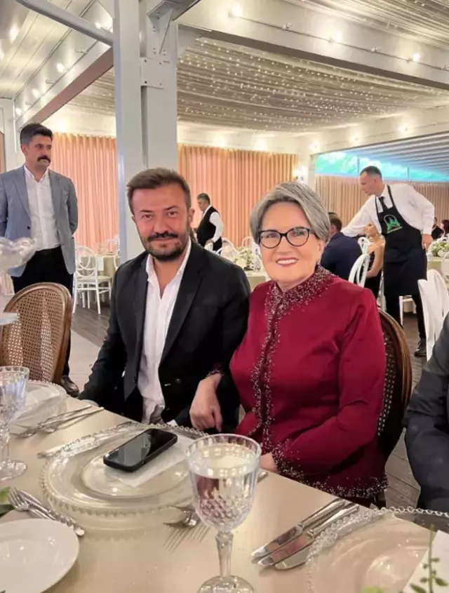 Meral Akşener'in sarı saçlı halini unutun! Yine imaj değiştirdi