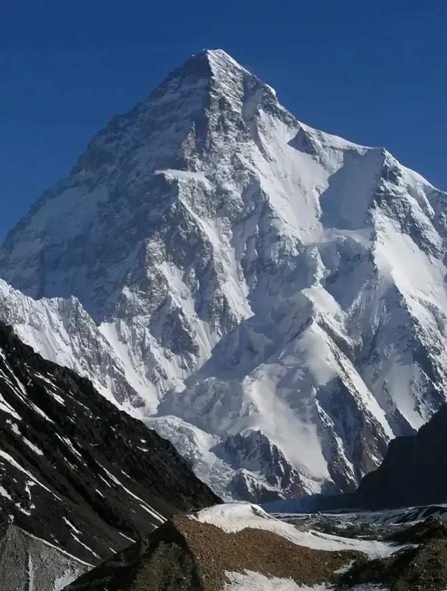 Denizlili dağcıdan büyük başarı! K2'ye çıkan ilk Türk kadını oldu