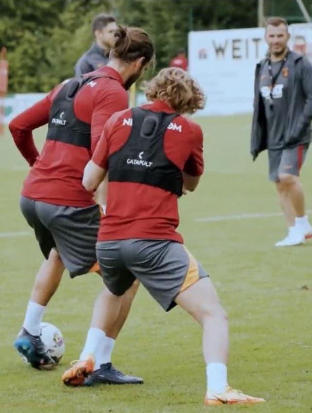 Sosyal medya bu görüntülerle sallandı! Ömer ve Aytaç'ın antrenmandaki hareketleri taraftarı çıldırttı