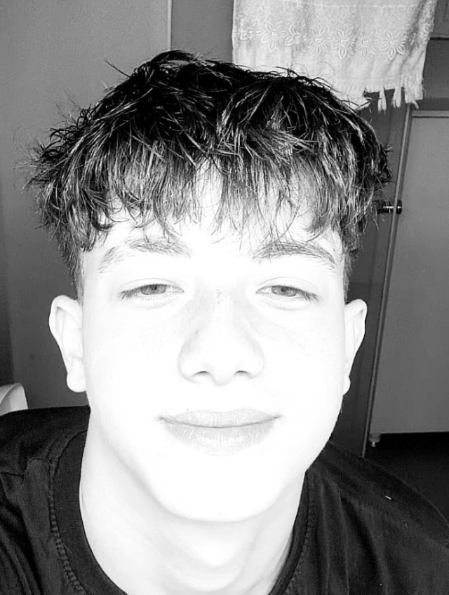 13 yaşındaki çocuğun yumruğuyla ölen Alperen'in ailesine tehdit mesajları