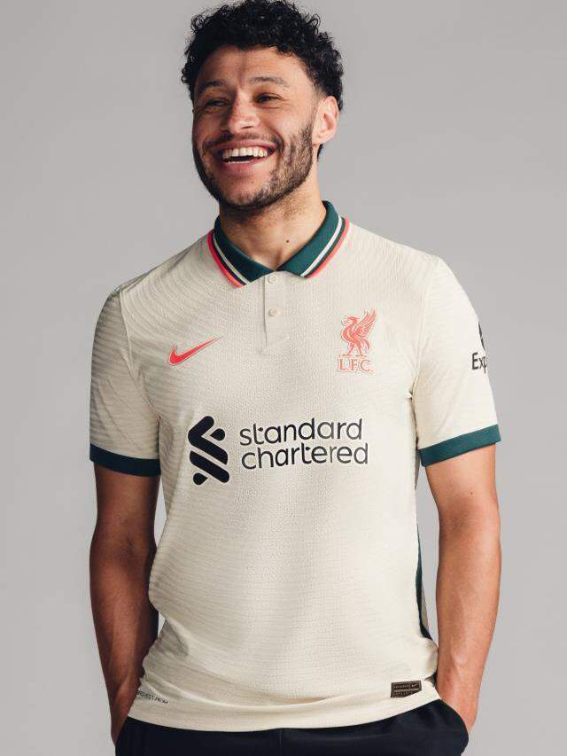 Yeni sezon formasında büyük değişim yapan Liverpool, forma kültüründe devrim başlattı