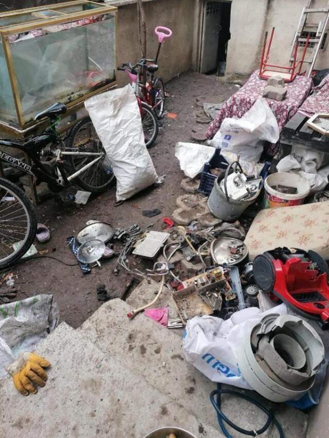 Hurdacı kabusu yaşadı! Topladığı malzemelerin arasından çıkan bomba fünyesi elinde patladı