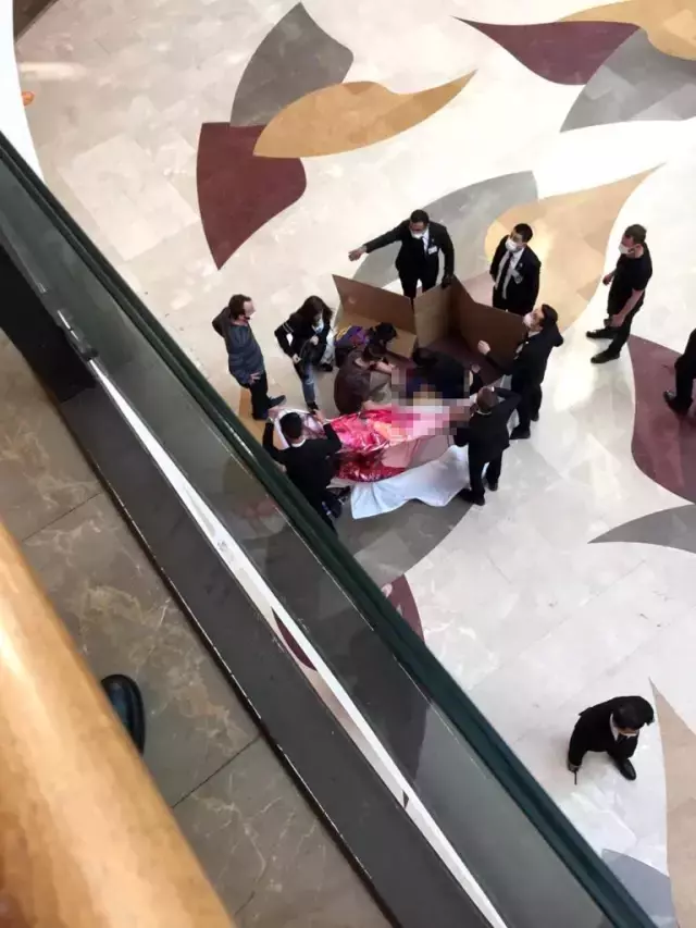 AVM'nin 3. katından düşen hamile kadın hayatını kaybetti