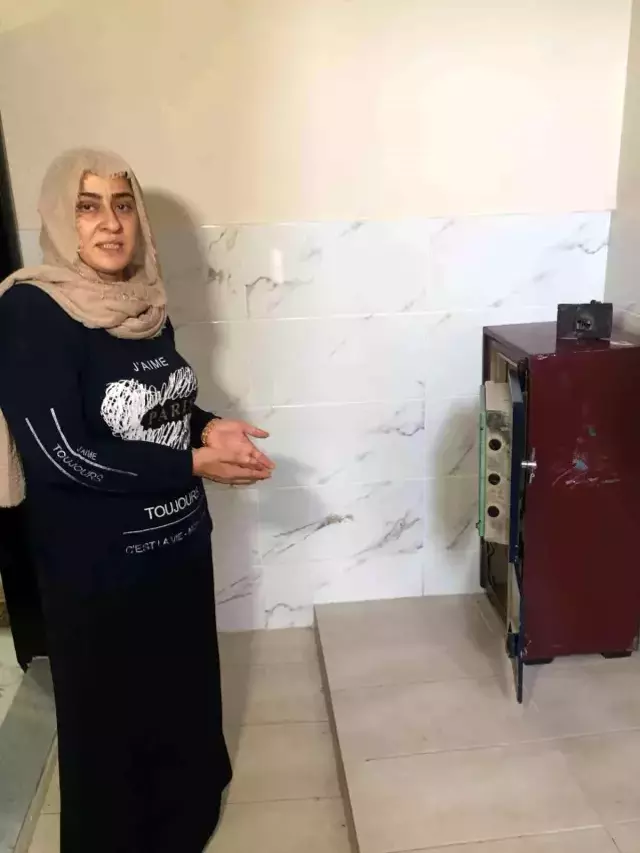 Eve giren hrsızlar, kasayı parçalayıp 900 gram altın, 100 bin lira çaldılar