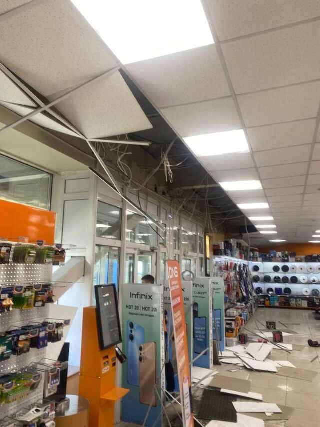 Rusya'da 6.9 büyüklüğünde deprem! Halk panikle kendini sokaklara attı, çok sayıda binada derin çatlaklar oluştu