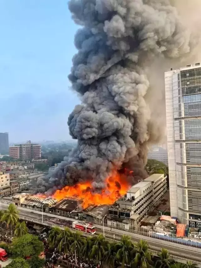 Bangladeş'te çarşıda büyük yangın