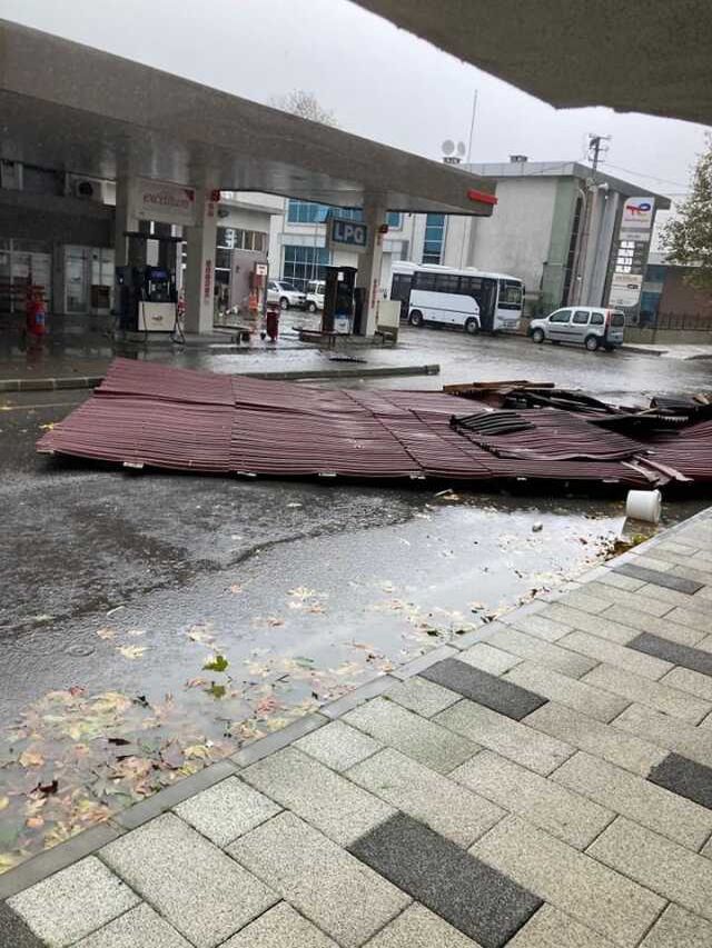Kötü Hava Koşulları Nedeniyle Sürüklenen Gemide Arama Kurtarma Çalışmaları Devam Ediyor