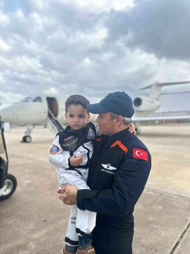 Alper Gezeravcı evli mi? Astronot Gezeravcı kaç yaşında, nereli?