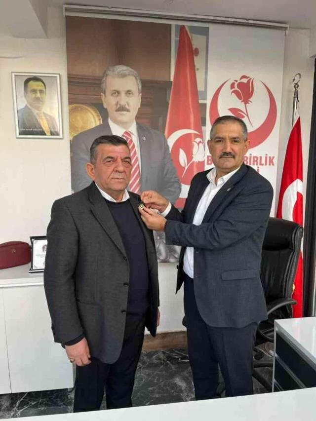 Denizli'de BBP'den aday olan İshak Gümüş, İYİ Parti tarafından aday gösterildi