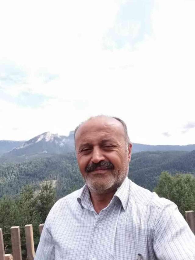 Uyuşturucu parası için babasının evini bastı, gürültü için dışarı çıkan komşusunu öldürdü