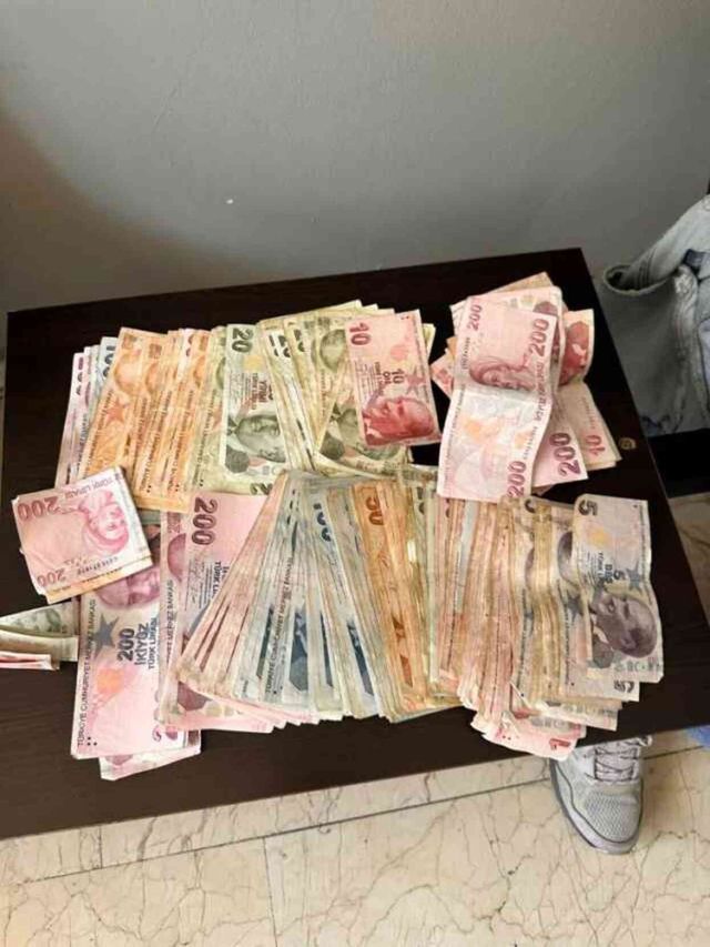 'Hastaneye gideceğim' diye vatandaşlardan para isteyen dilencinin üzerinden 23 bin TL çıktı