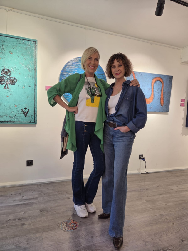 Fırça darbeleriyle gelen yeniden doğuş: Ekranlardan sanat galerisine