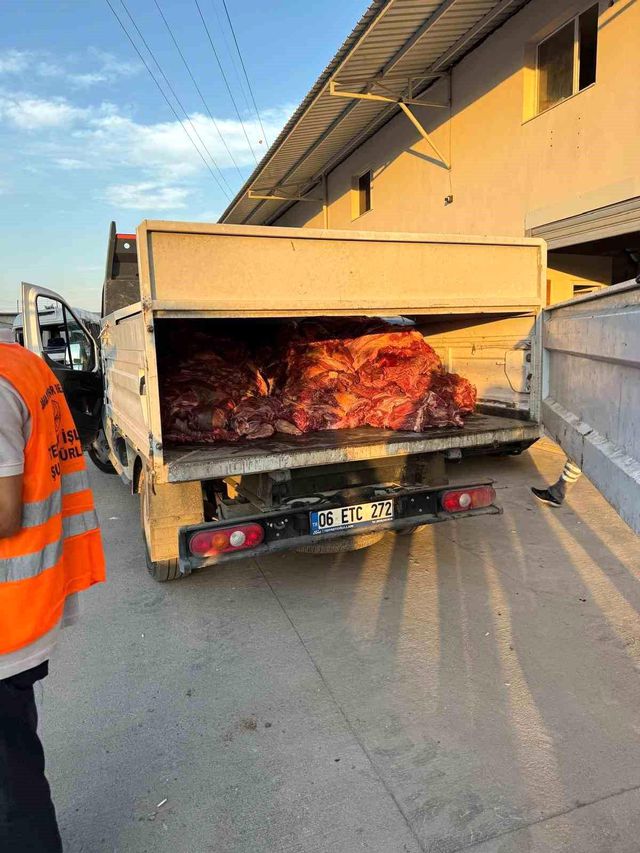 Adana'da 3 Ton Bozulmuş Et Ele Geçirildi