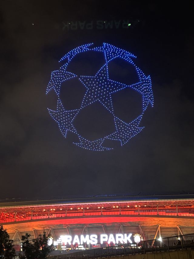 Trendyol Süper Lig'in son haftasında şampiyonluğu ilan eden Galatasaray, unutulmaz bir kutlama etkinliği düzenledi.