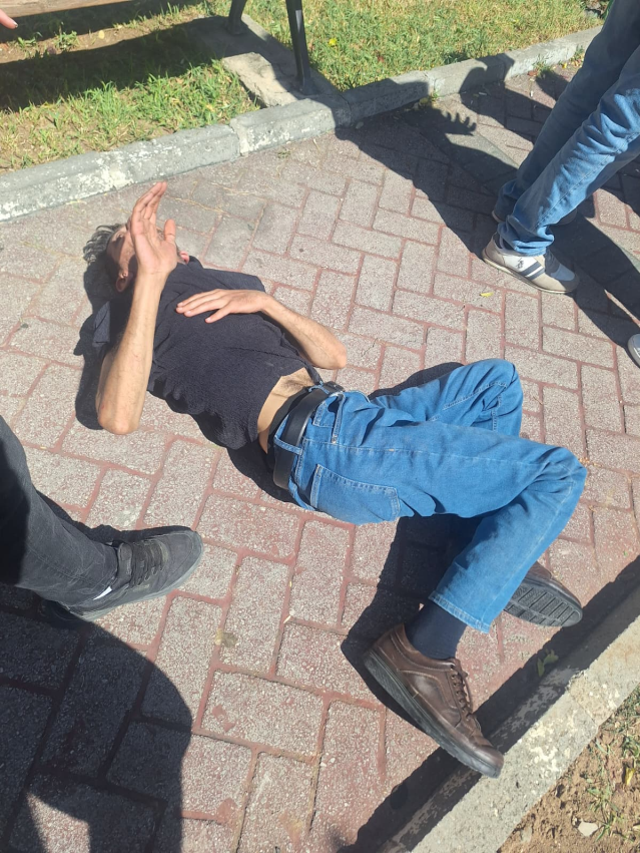 12 yaşındaki çocuğa tacizde bulunduğu iddia edilen şüpheli mahalleli tarafından darbedildi
