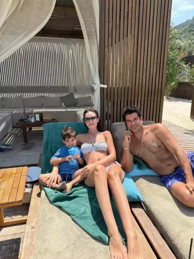 Fahriye Evcen ve Burak Özçivit'ten şiddet iddialarına ilk yanıt geldi