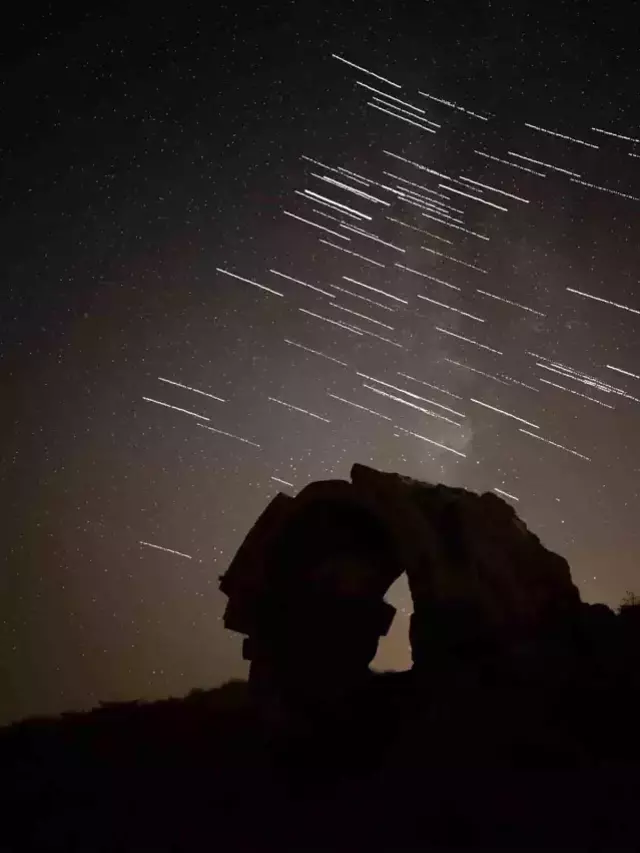 Tatvan'da Samanyolu'nun Görkemi: Doğa Fotoğrafçıları Eşsiz Kareler Yakaladı