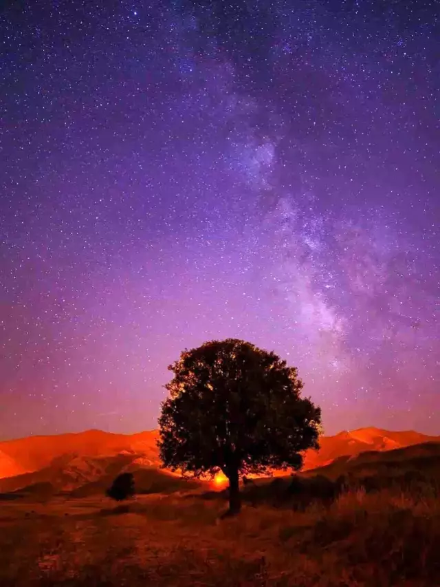 Tatvan'da Samanyolu'nun Görkemi: Doğa Fotoğrafçıları Eşsiz Kareler Yakaladı