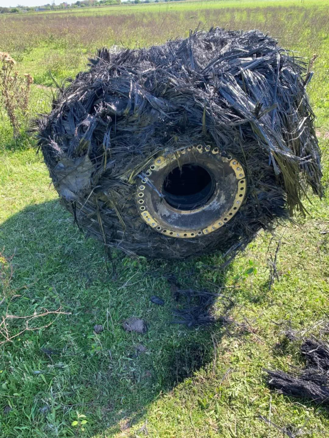 Gökten tarlaya düşen esrarengiz cisim uzay araştırmacılarını harekete geçirdi