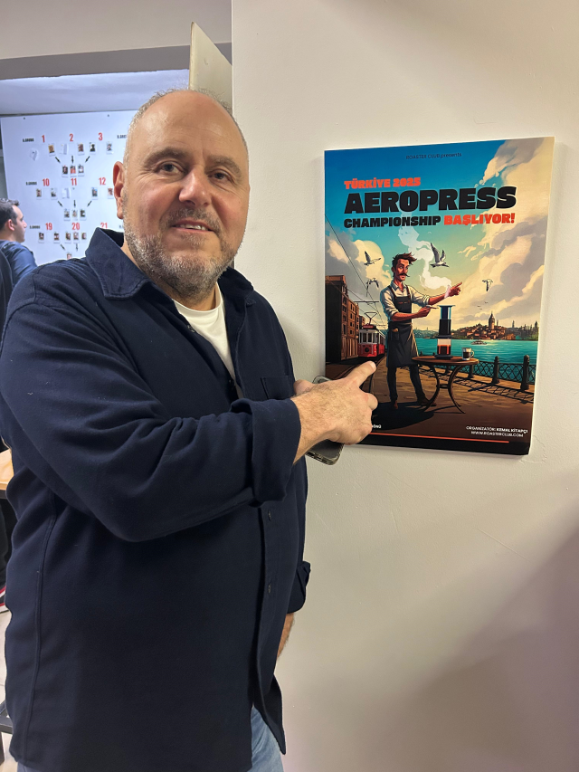 Kemal Kitapçı'dan tarihe yolculuk: Türkiye Aeropress Championship 2025, Eminönü'ndeki Kitapçı Han'da düzenleniyor