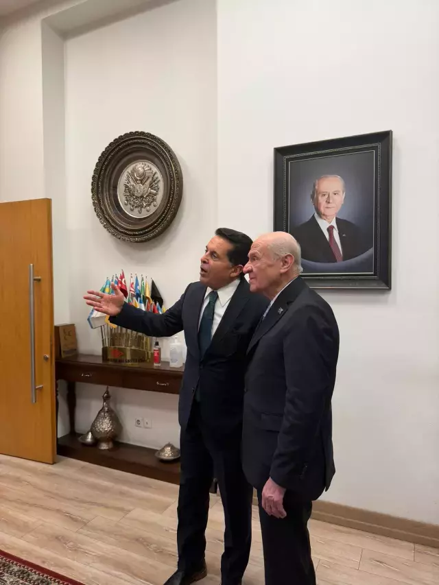 Ahmet Özer tahliyesinden 1 ay sonra Bahçeli'ye gitti! Düştüğü not da manidar