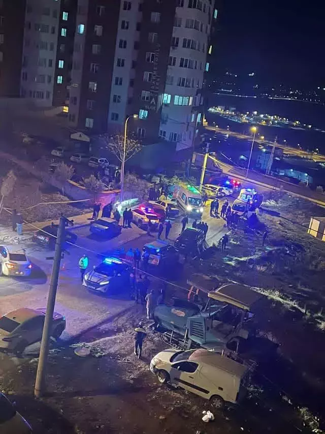 Sultan'ın evinin önünde pusu kurdu, gördüğü gibi defalarca ateş etti