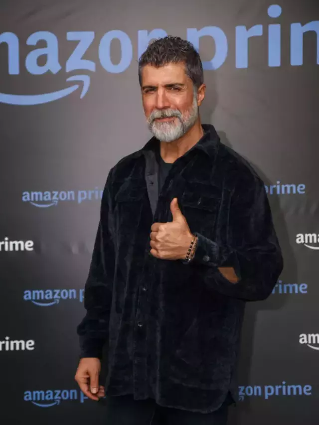 Tek gecede milyonlar! Ünlülerin yılbaşı sahne ücretleri dudak uçuklattı