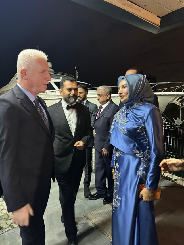 Haberler.com'un mutlu günü! Bilal Teymur ve Betül Kavak dünyaevine girdi