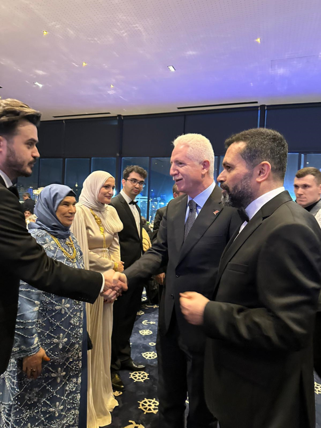 Haberler.com'un mutlu günü! Bilal Teymur ve Betül Kavak dünyaevine girdi