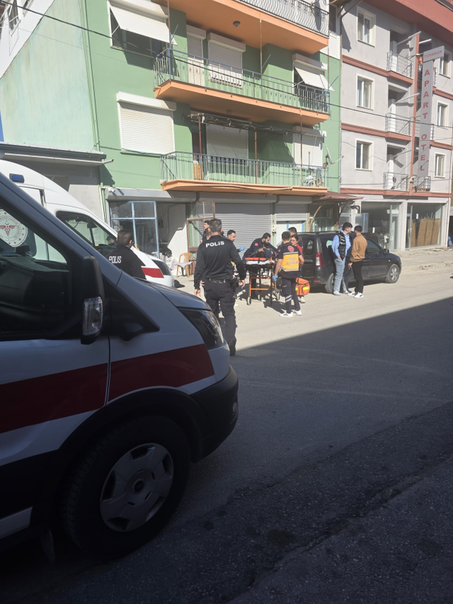 Eski karısını bacağından pompalı tüfekle yaraladı, iş yeri sahibi tarafından kolundan vuruldu