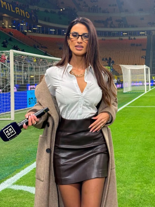 İtalyan kadın futbol muhabirleri güzellikleriyle gündem oldu