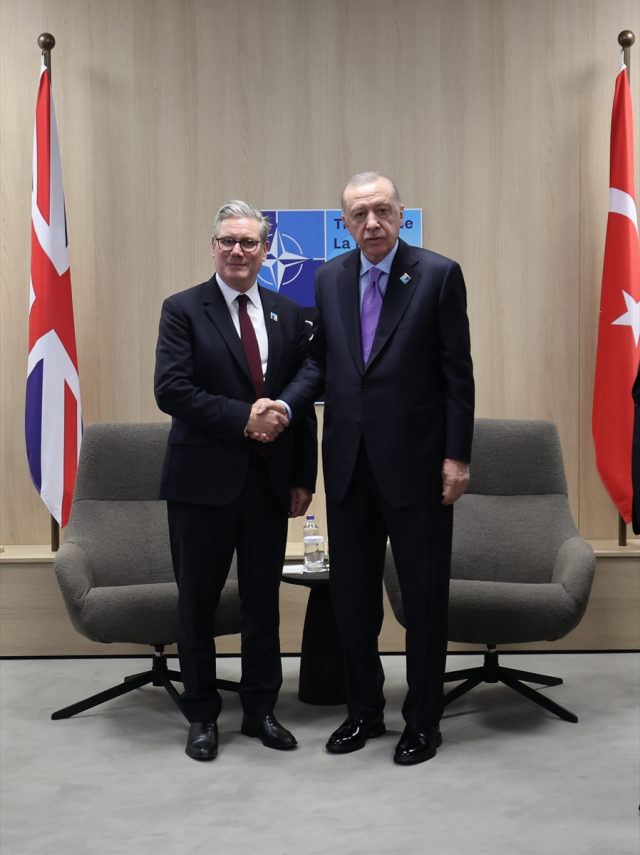 Cumhurbaşkanı Erdoğan'dan NATO Zirvesi'nde diplomasi trafiği