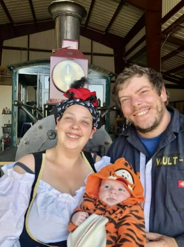 Üç kez üste üste şiddetli bir şekilde hapşıran adamın atardamarı patladı