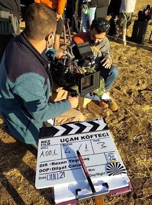 Fenomen Uçak Köfteci'nin hayatı film oldu, vizyona girmeden depremde hayatını kaybetti