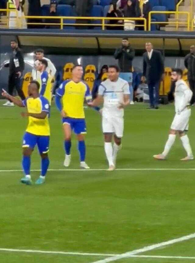 Rakibine eline uzatan Ronaldo, aldığı cevapla neye uğradığını şaşırdı! Hiç bozuntuya vermedi
