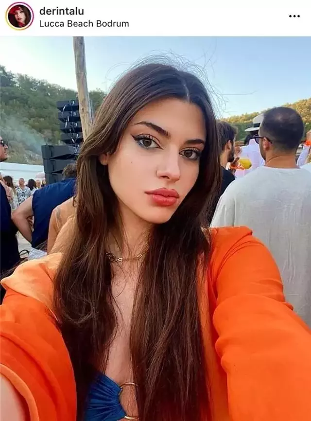 Bikinisiyle Beach Partide!