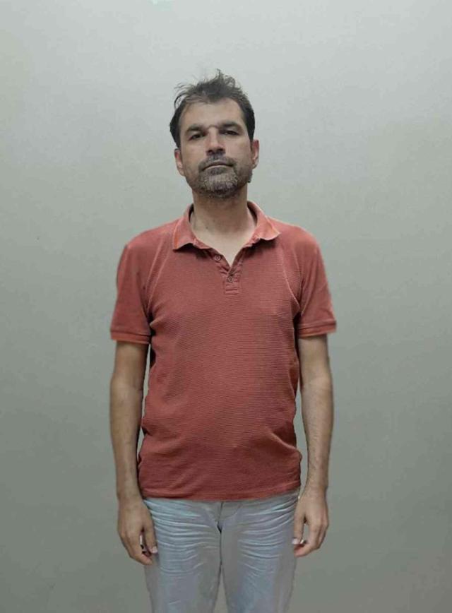 FETÖ firarisi Adil Öksüz'ün kaçmasını sağlayan şüphelilerin ifadesi ortaya çıktı: Otostop çektiler