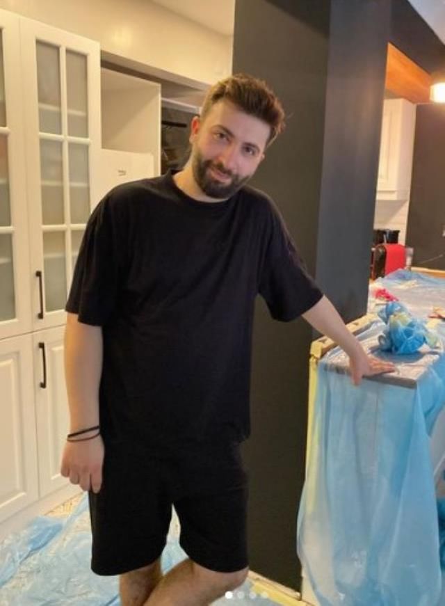 Baturay Özdemir kimdir? Kaç yaşında, nereli, mesleği ne? Stand-up komedyen Baturay Özdemir'in hayatı ve biyografisi!