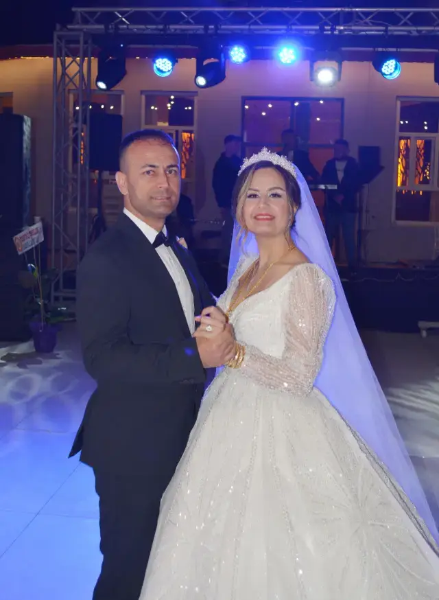 Yeni evli çifti kaza ayırdı