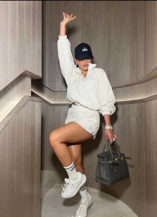 Ronaldo'nun sevgilisi Georgina Rodriguez'den Suudi Arabistan'da kıyameti kopartacak pozlar