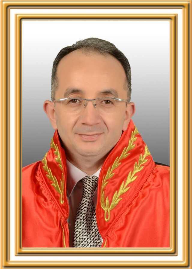 İhsan Baştürk kimdir? Yargıtay 8. Ceza Daire Başkanı İhsan Baştürk kaç yaşında, nereli? Doç. Dr. İhsan Baştürk biyografisi!