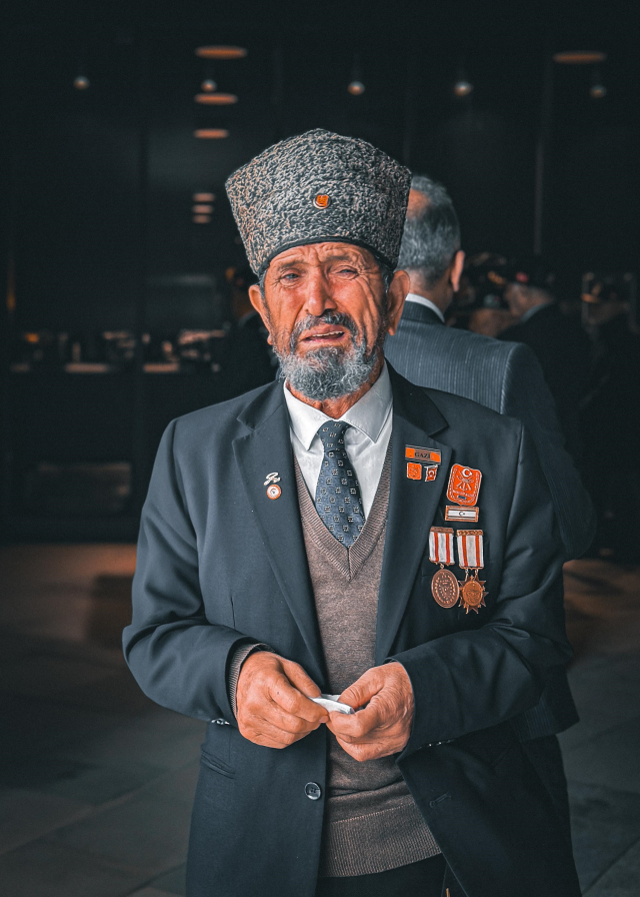 Kıbrıs gazisi, duydukları karşısında gözyaşlarına hakim olamadı