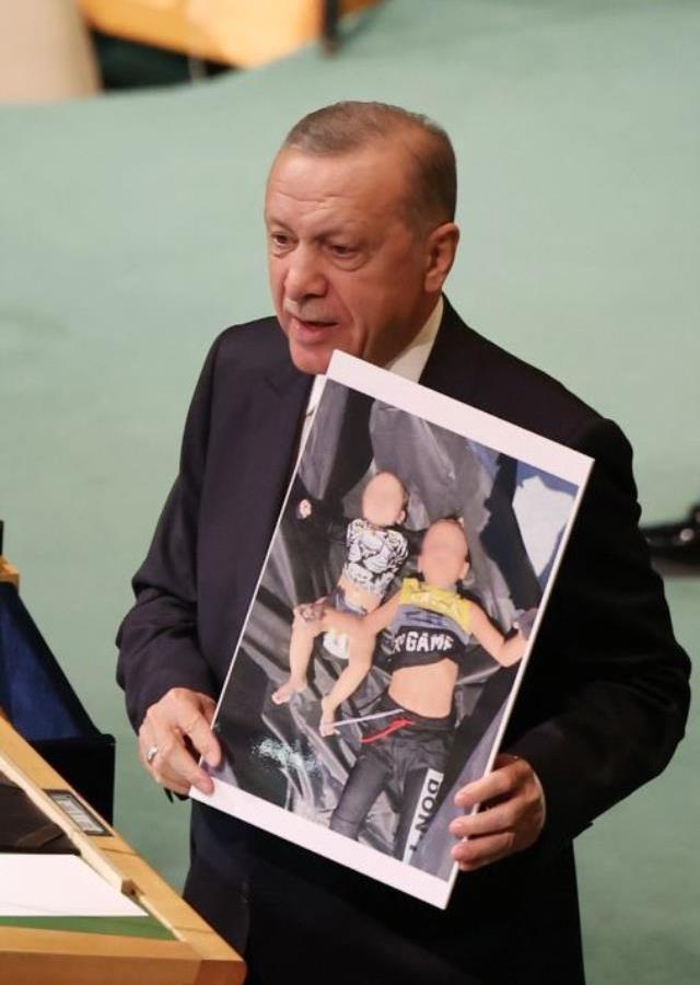 Türkevi'ndeki basın toplantısında konuşan Erdoğan, Kıbrıs'ı güzel bir geleceğin beklediğini söyledi