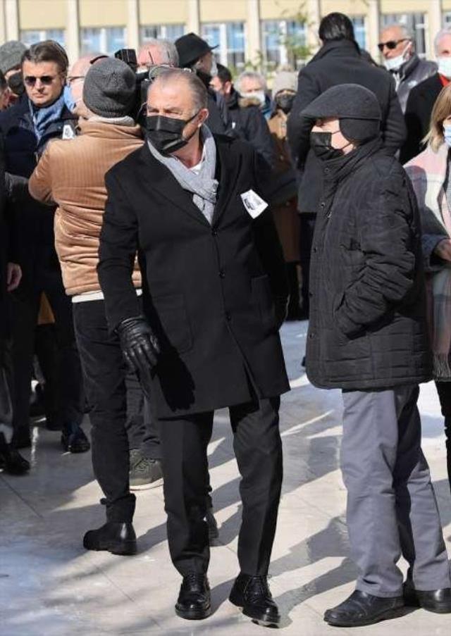 Cenazede dikkat çeken görüntü! Burak Elmas'ı gören Fatih Terim'den olay tepki