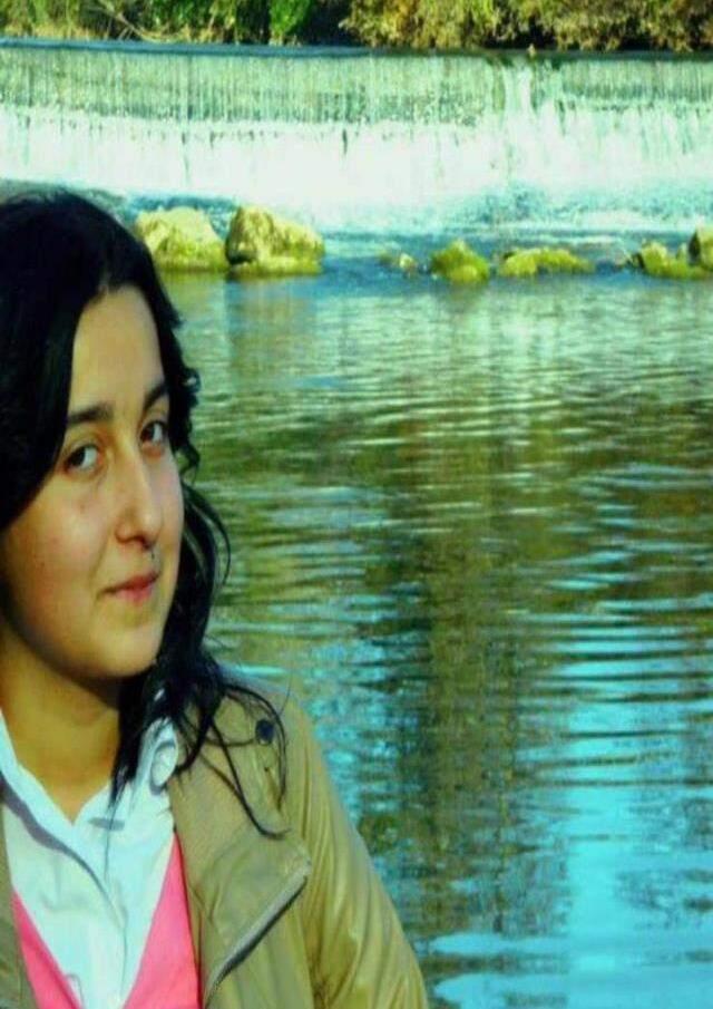 Telefonda tartıştığı eski sevgilisini iş yerine giderek öldürdü